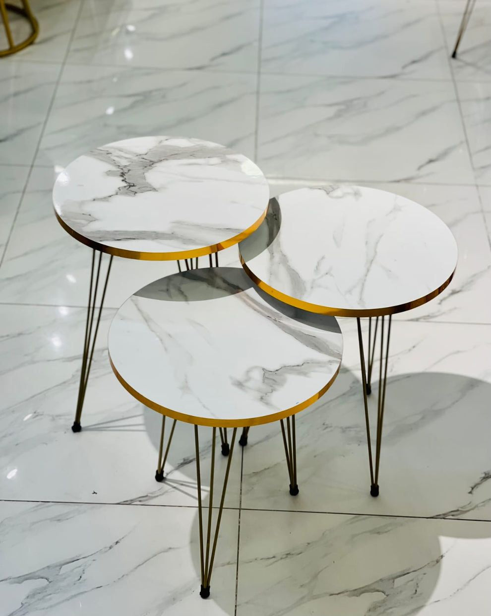 Elegant Nesting Table for Small Spaces, Bedside Table with Metal Legs for Bedroom, Living Room, Office, Balcony